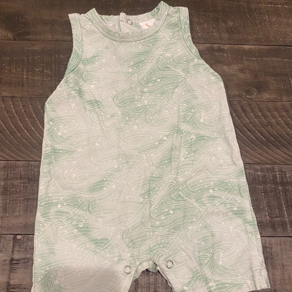 Velvet Fawn Onesie Size 3-6 month